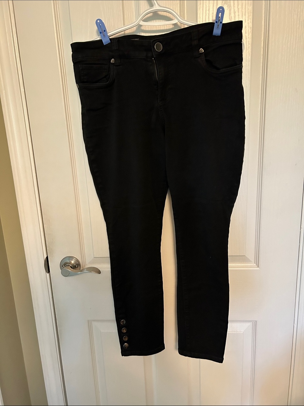 Kut from the Kloth Black High-Rise Ankle Skinny Jeans with Button Cuff